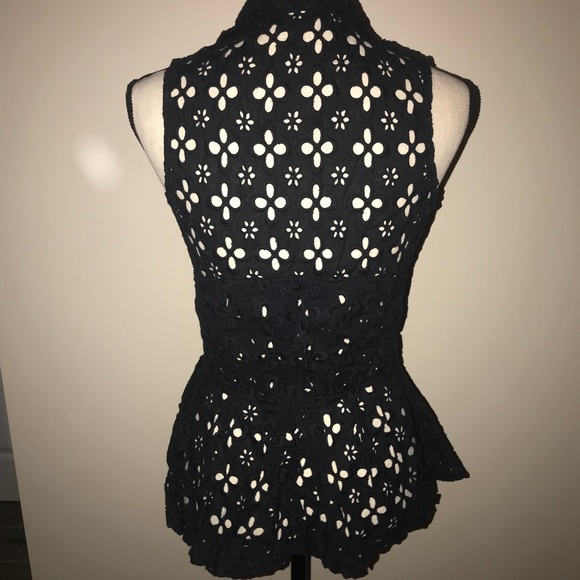 Guess Los Angeles size XS peplum top - Picture 2 of 2